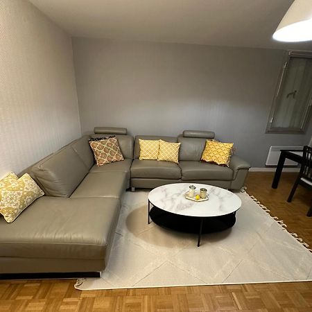 Appartement En Residence- Clichy Eksteriør billede