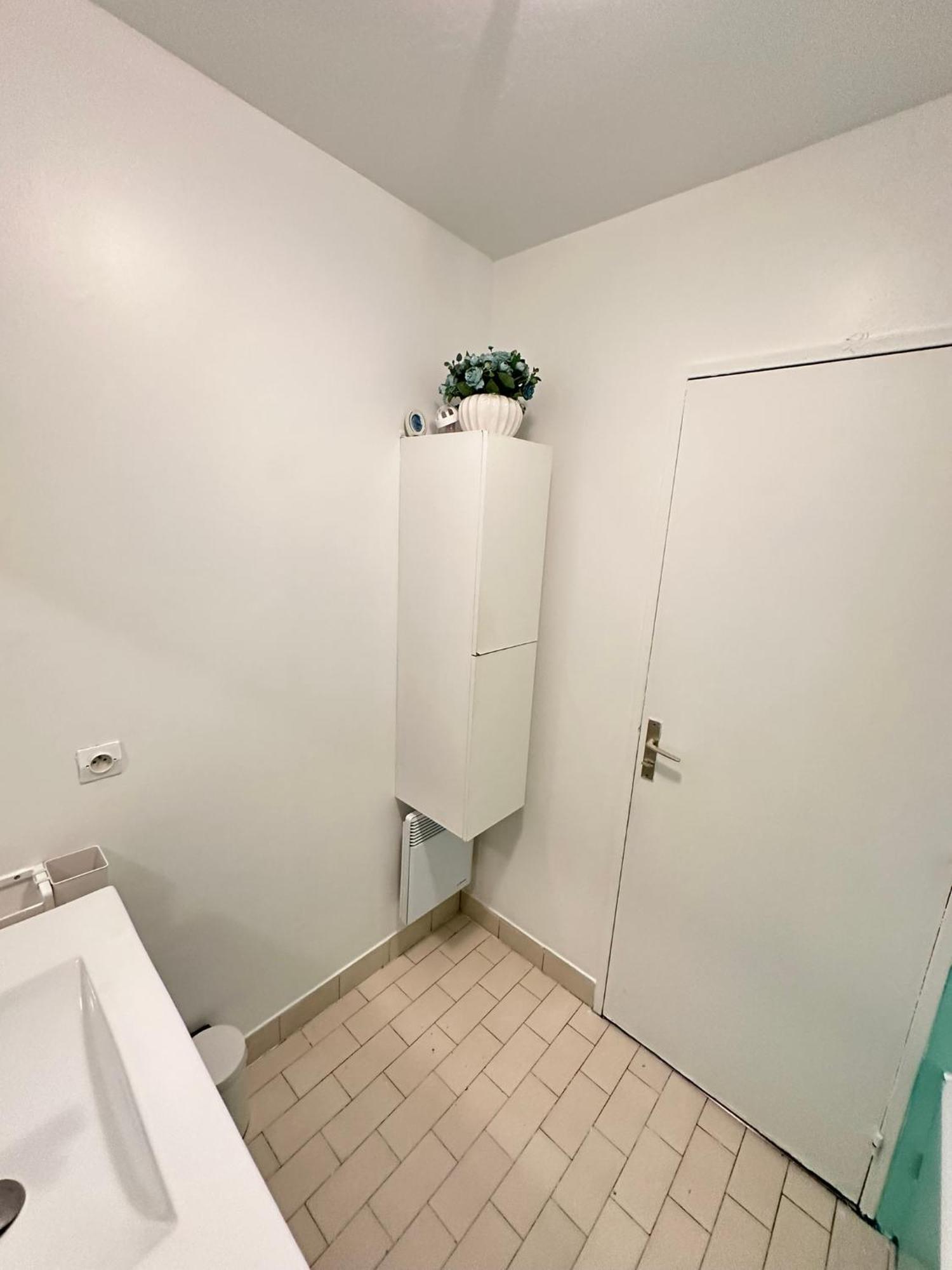 Appartement En Residence- Clichy Eksteriør billede