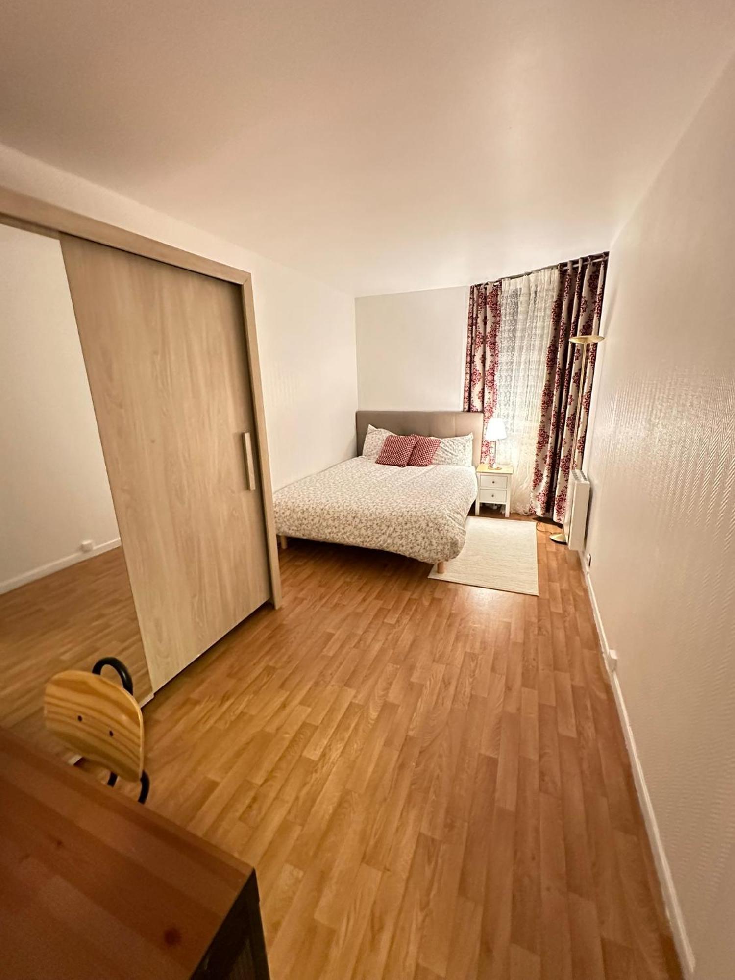 Appartement En Residence- Clichy Eksteriør billede